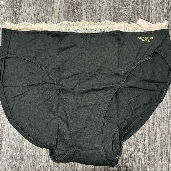 Women’s Victoria Secrets brief panties. 3 XXL one with lace top and 4 XL All NWT - Picture 9 of 11